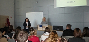 seminar_up.jpg seminar_up.jpg